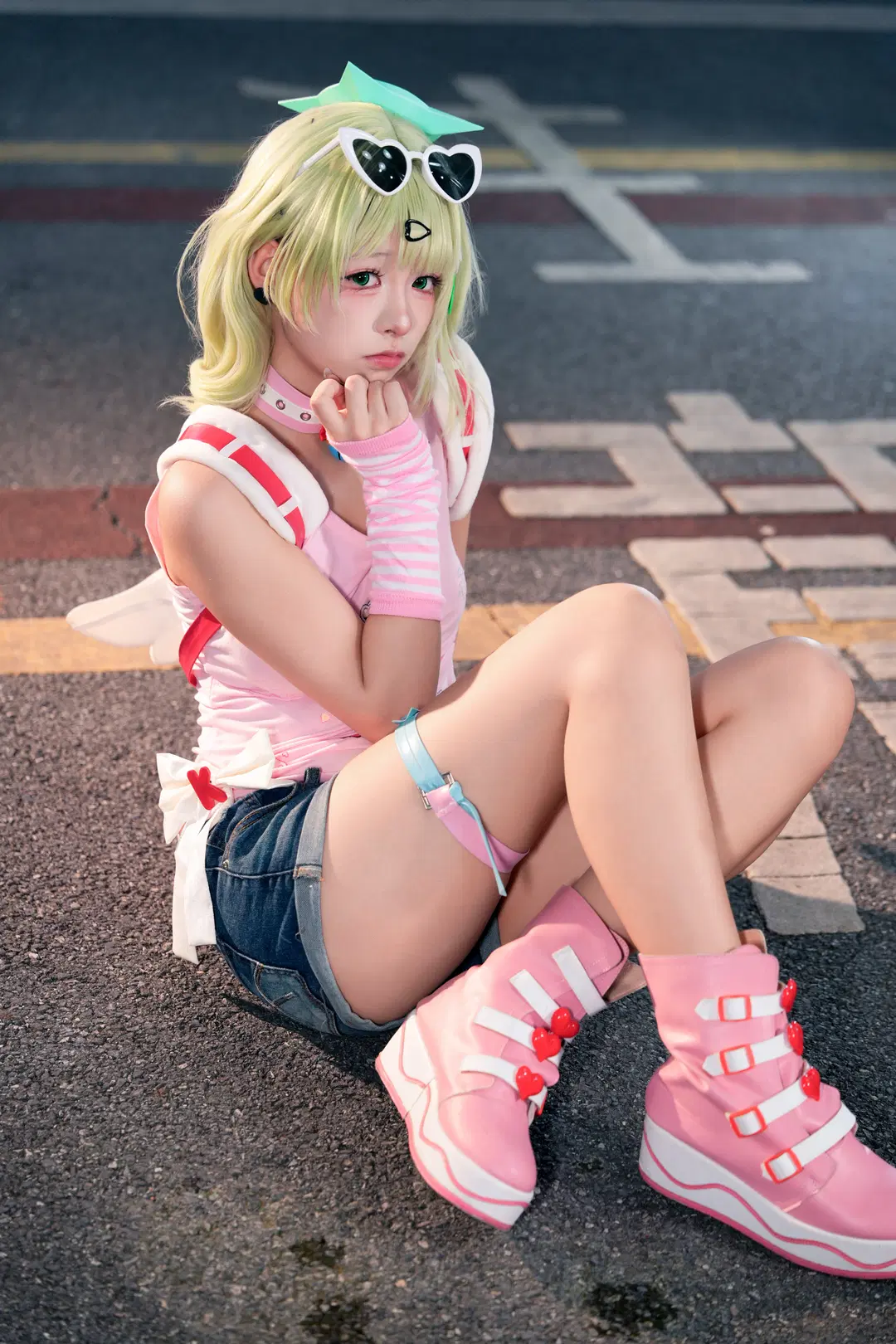 [Sunna cosplay] Angels of Delusion: Sunna's Tank Top Outfit by 暴食水獭 - Image 2