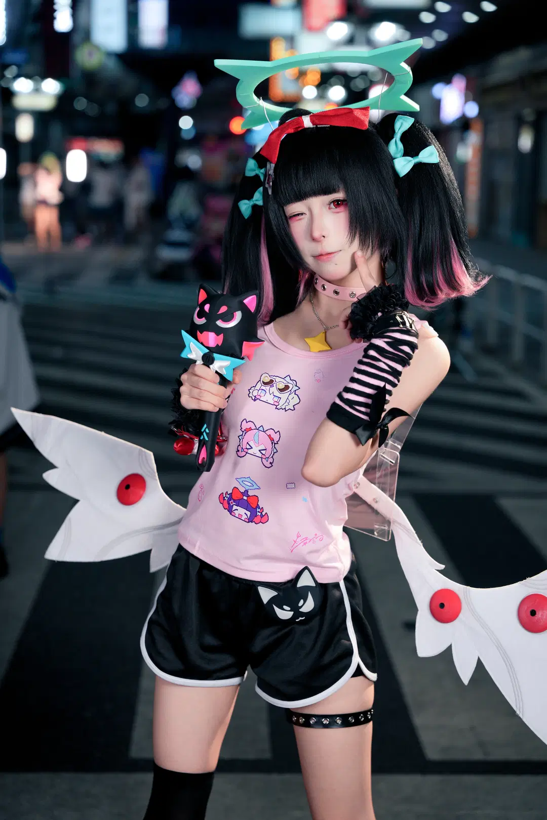 【南宫羽cos】绝区零街头穿搭，粉色小背心暗黑与甜美混搭 - 暴食水獭 - 第4张