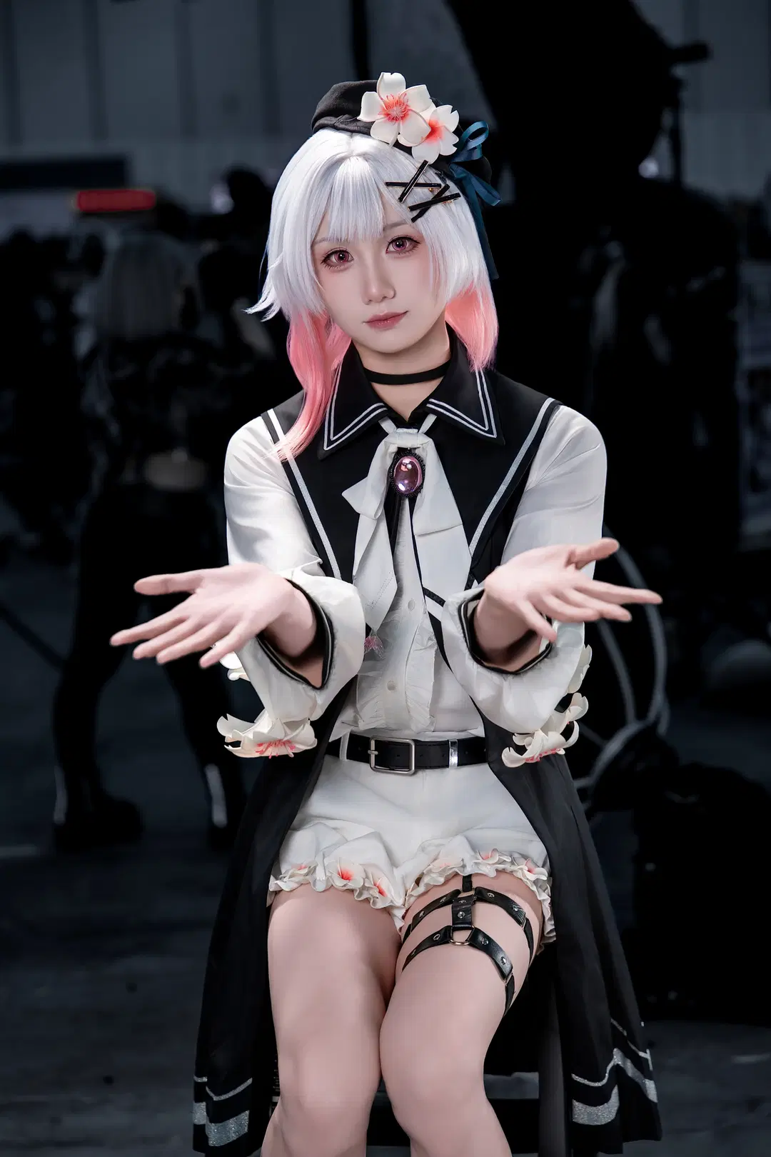 [Emma cosplay] Arknights Magical Girls Witch Trial: Fighting Side by Side