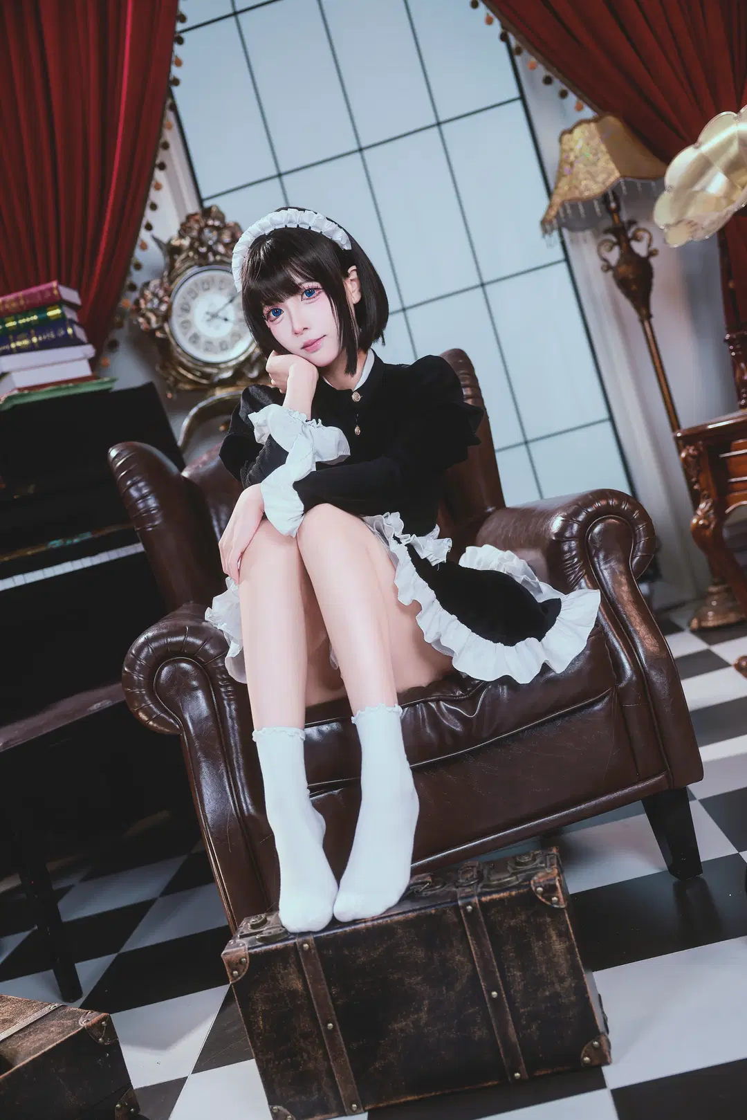 【琉璃川椿cos】落魄贵族琉璃川 女仆装与不屑的眼神 - 虹白白 - 第2张