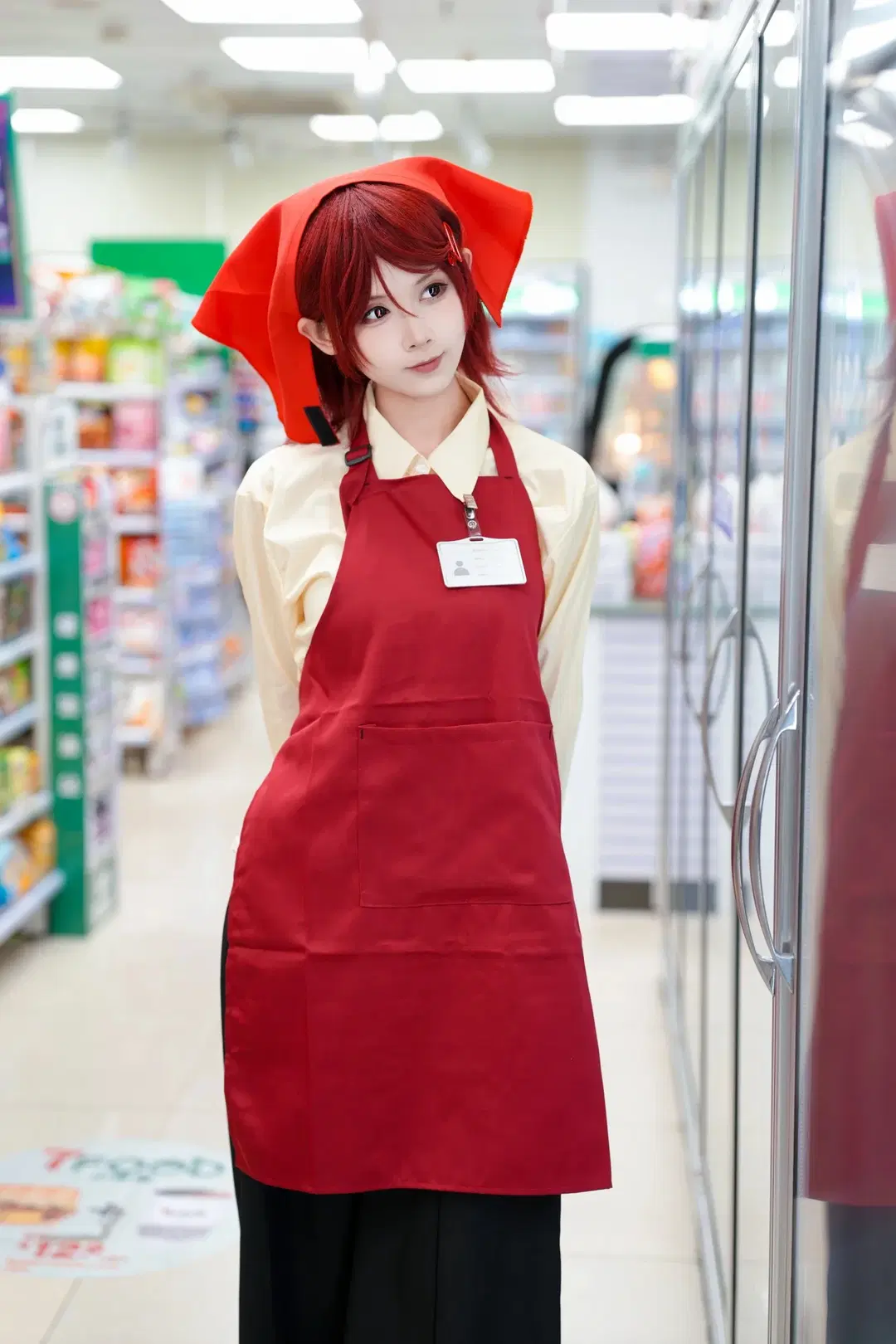 山田小姐cos 深夜便利店後門的吸菸街拍 - 新_ - 第2張