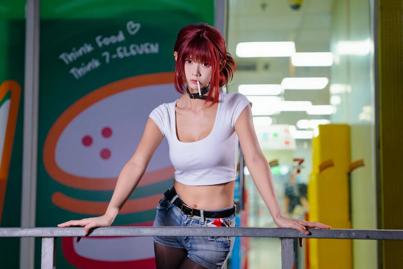 山田小姐cos 深夜便利店後門的吸菸街拍 - 新_ - 第8張