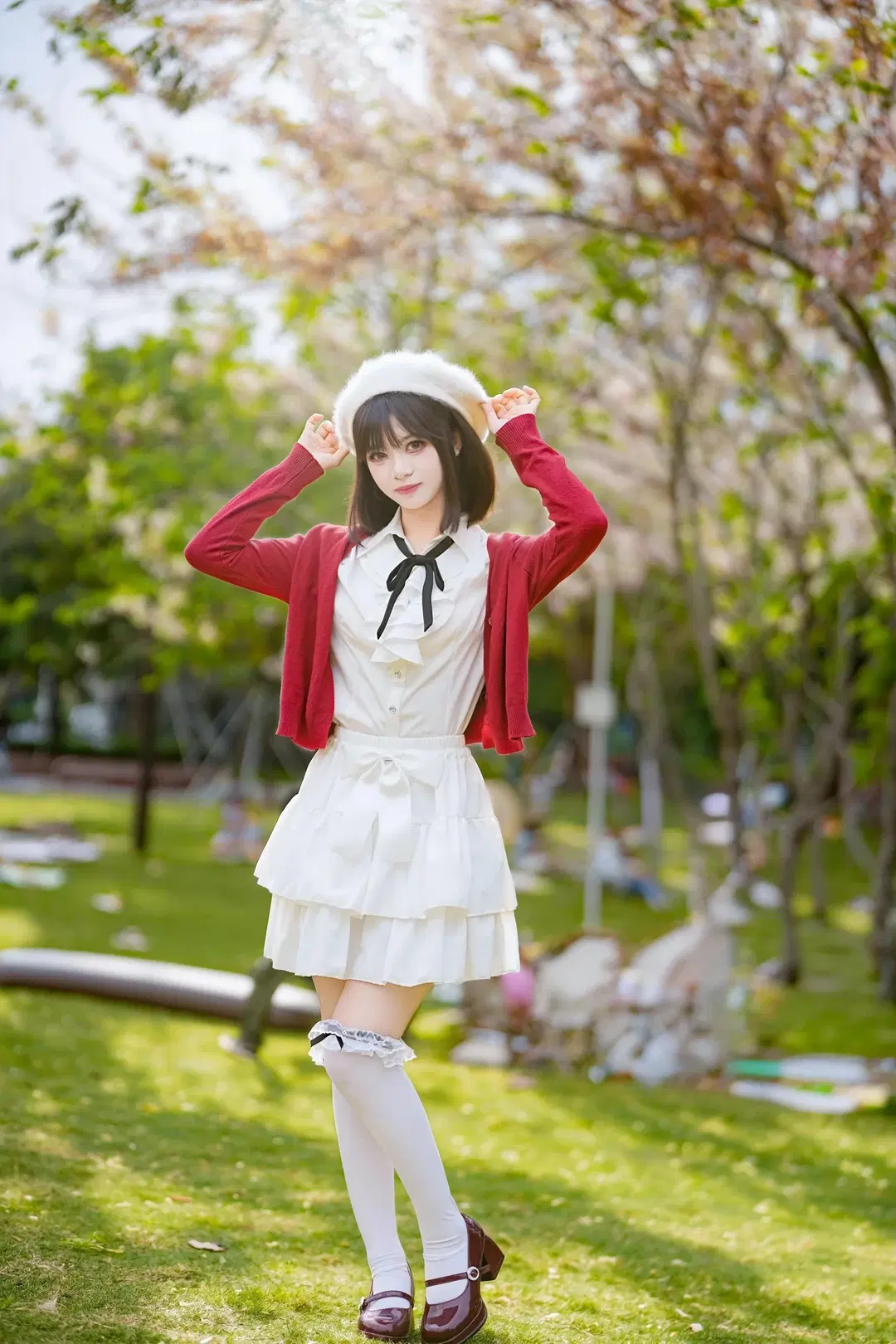 【加藤恵コスプレ】『冴えない彼女の育てかた』春の花畑に佇む聖人恵 - 新_ - 12枚目