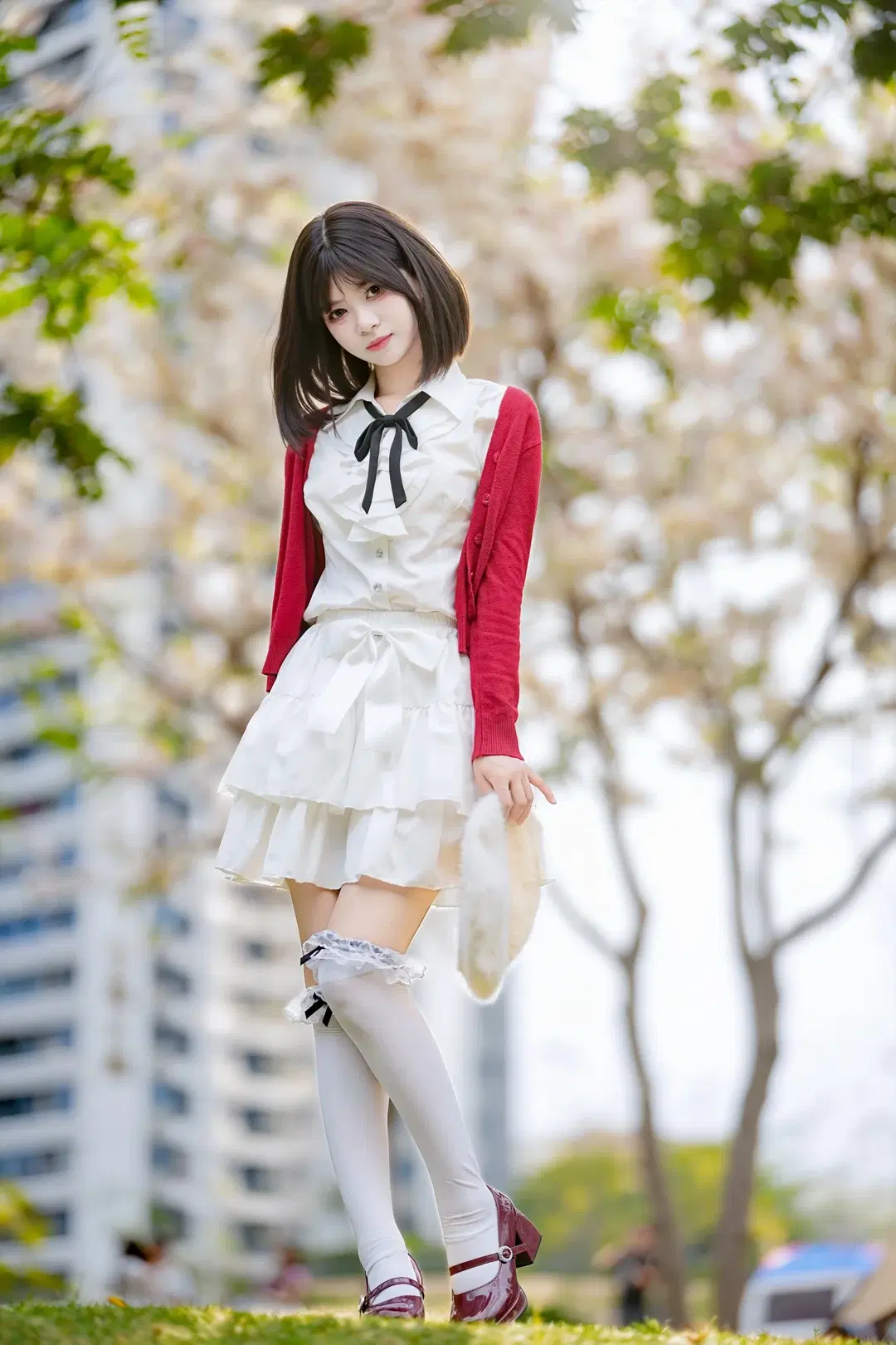 【加藤恵コスプレ】『冴えない彼女の育てかた』春の花畑に佇む聖人恵 - 新_ - 3枚目