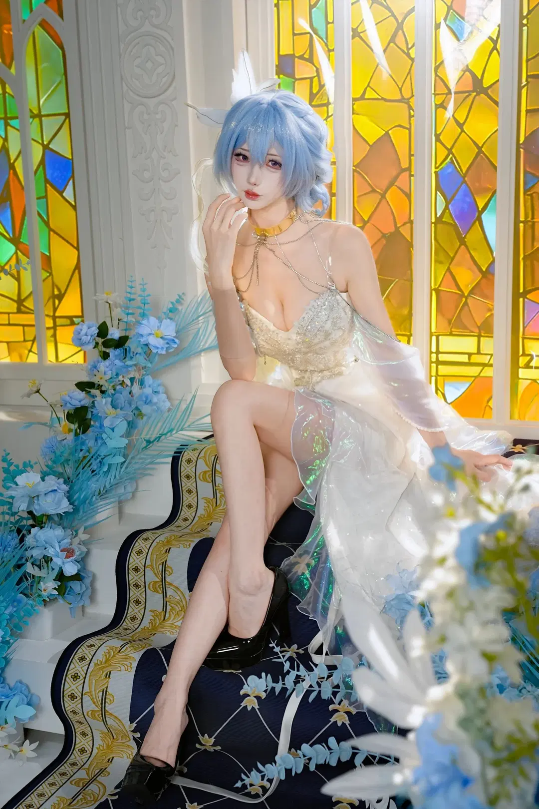[The Shorekeeper cosplay] Wuthering Waves The Shorekeeper: Light and Shadow Before Stained Glass and Grand Piano