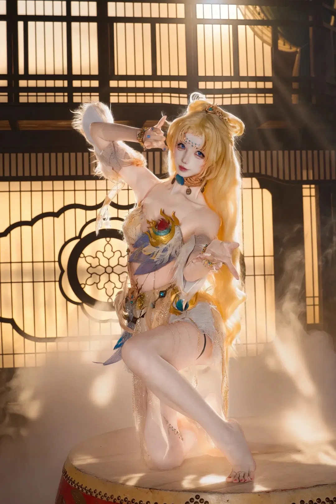 【玉玲珑cos】永劫无间赤阳天狐，光影下的红鼓之舞 - 新_ - 第14张