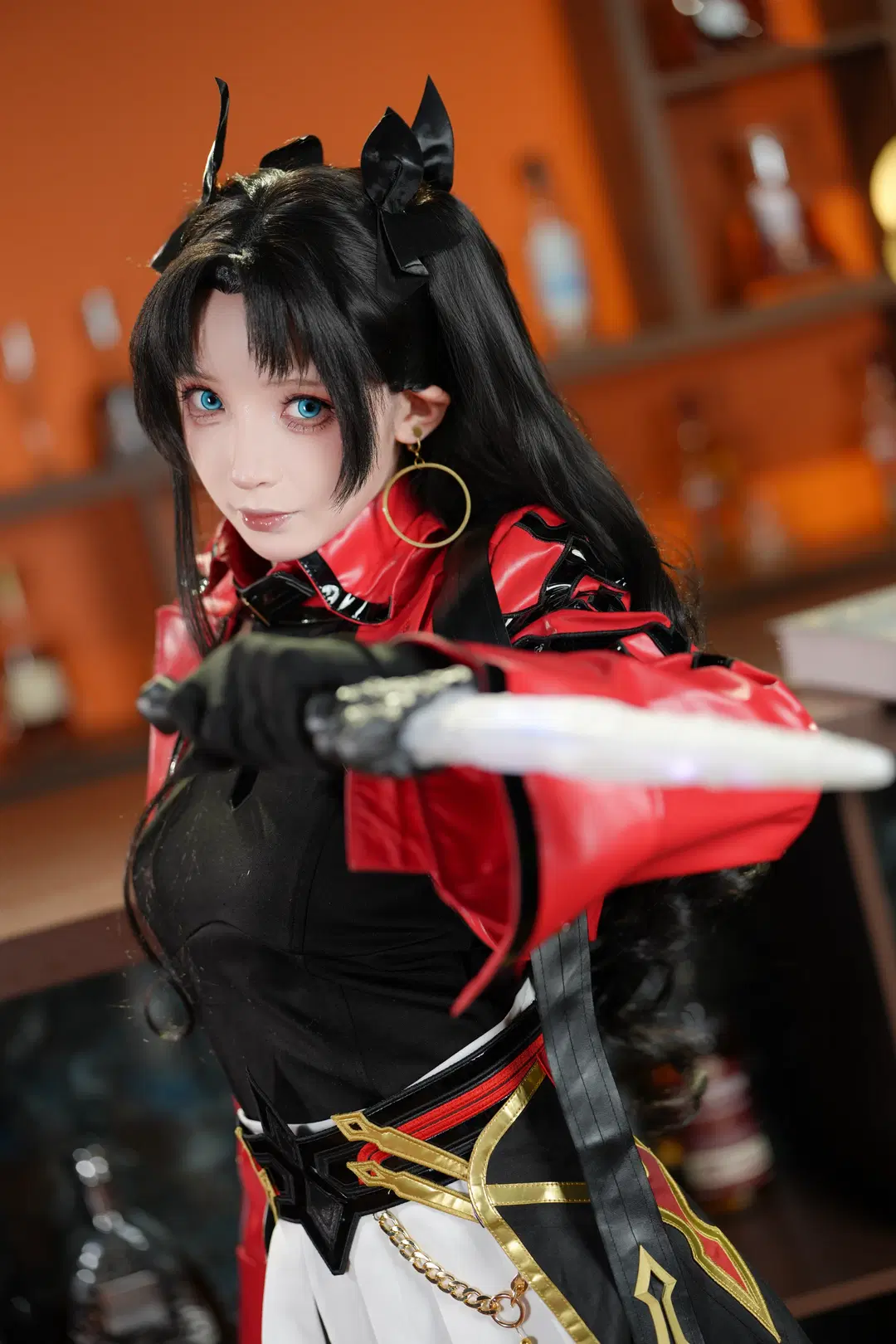 【远坂凛cos】崩坏星穹铁道风格下的红衣黑丝造型挑战 - 新_ - 第5张