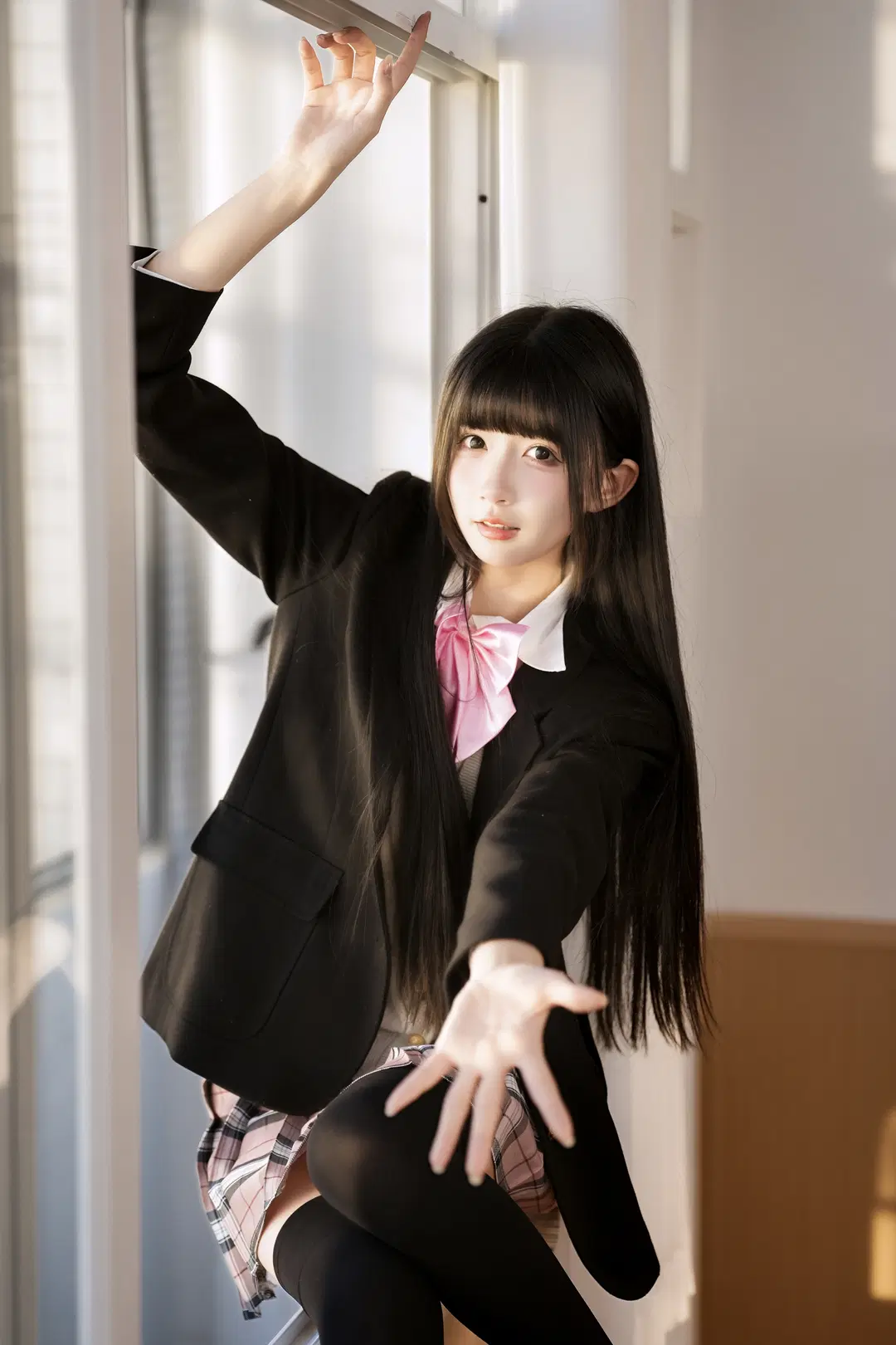 教室窗臺上的JK制服少女，黑絲長腿氛圍感拿捏了 - 新_ - 第11張