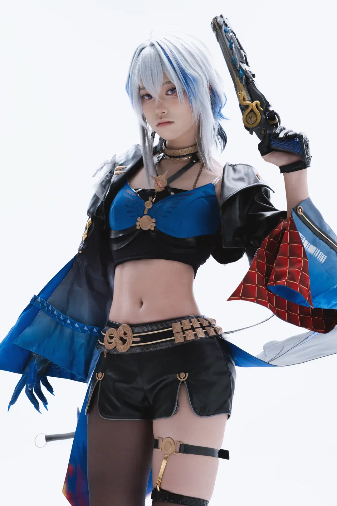 【嘉贝莉娜cos】鸣潮角色黑蓝配色与皮质质感演绎 - 一只牛角包 - 第2张