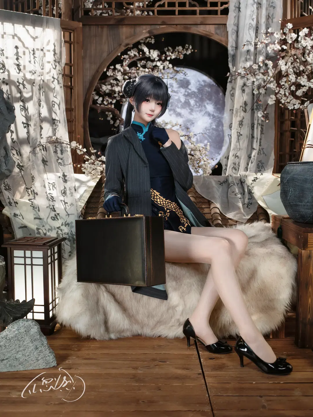 【妃咲cos】深蓝旗袍与灰西装的东方韵致 - TL忽必烈 - 第3张