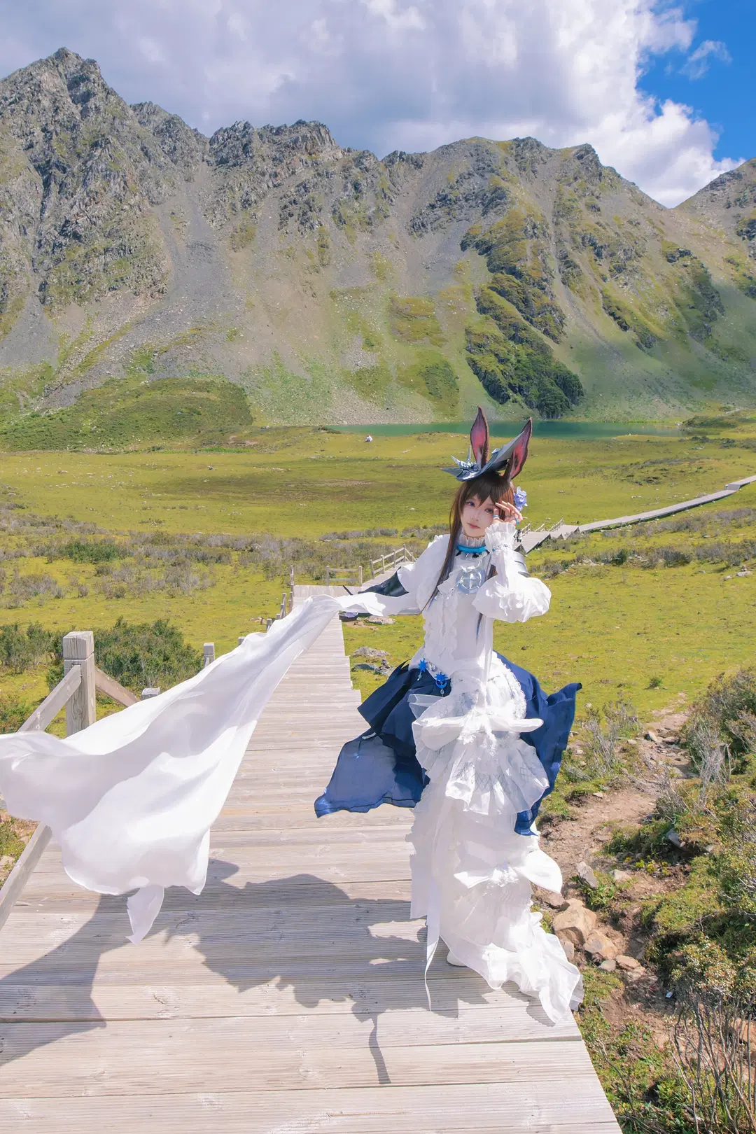 [Amiya cosplay] Arknights Amiya's Dageze Mountain plateau travel photography by 音饭饭 - Image 4
