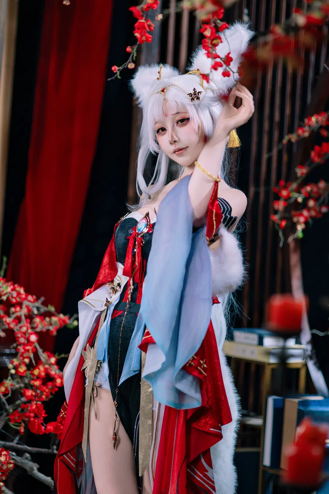 [Hsin cosplay] Wuthering Waves Hsin's Fox-inspired Makeup and Traditional Chinese Style Outfit by 音饭饭 - Image 2