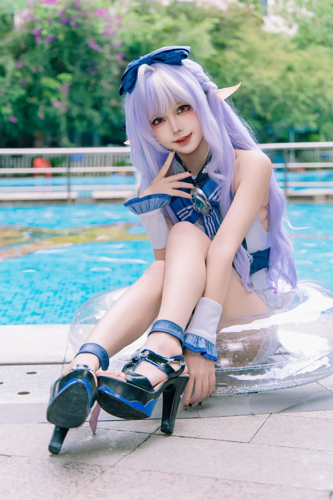 [Vivian cosplay] Zenless Zone Zero's Iris Poolside, Capturing Summer Coolness by 音饭饭 - Image 7