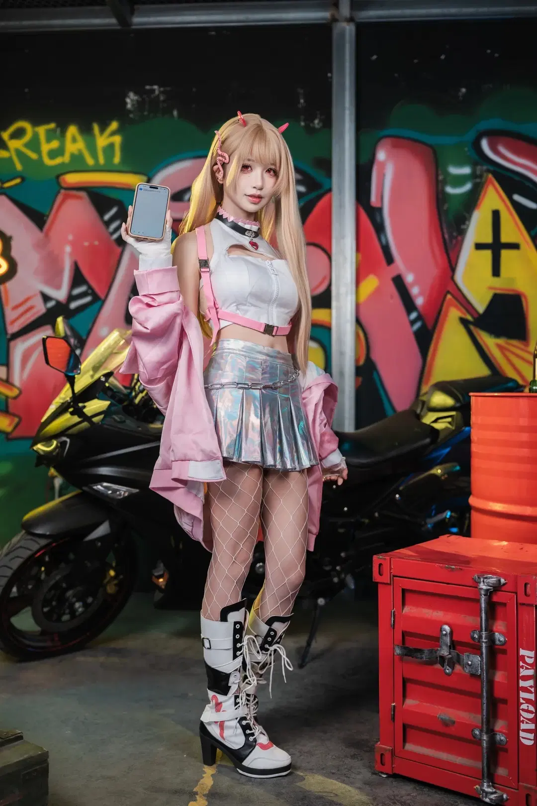 【バイパーコスプレ】『勝利の女神：NIKKE』ストリート×バイクスタイルの撮影シェア - 粥粥🥕📷 - 3枚目