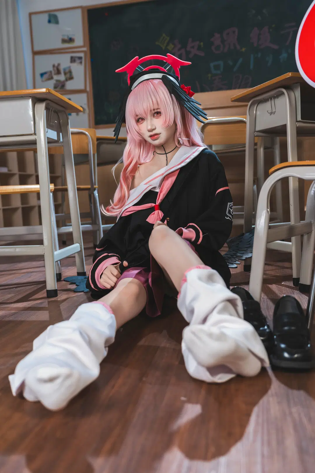 [Shimoe Koharu cosplay] Koharu from the Make-Up Work Club is Here to Check Discipline! by 粥粥🥕📷 - Image 4