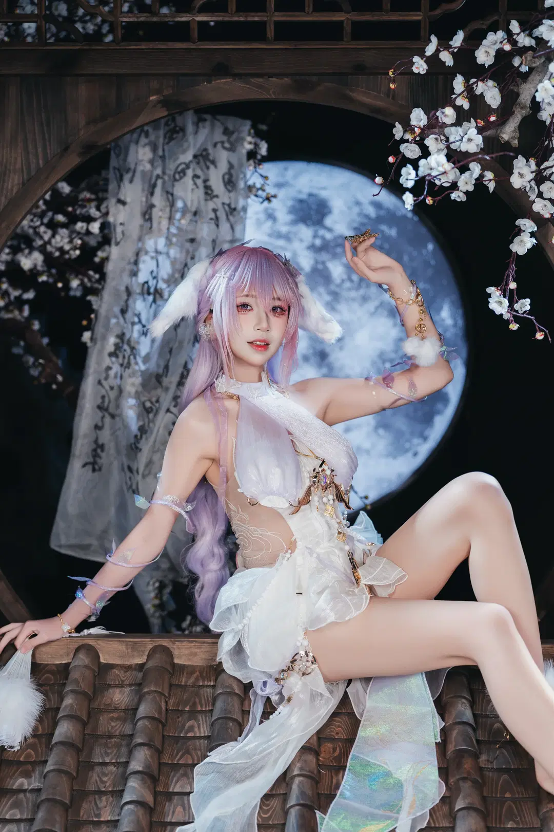 【玉玲珑cos】永劫无间月下之约，白梅青瓦间的狐影 - 粥粥🥕📷 - 第4张