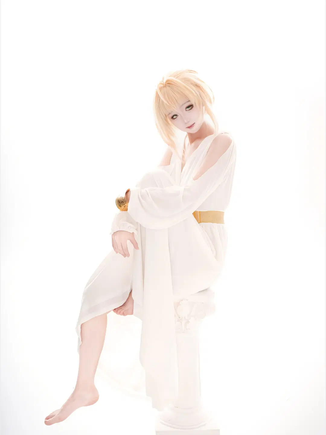 Fate/Grand Order, Nero Cosplay, High-key photography, Barefoot, Nero pajamas