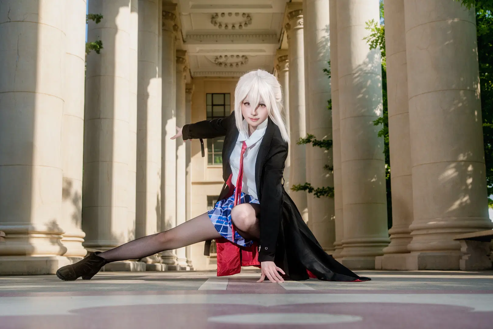 【アルトリア コスプレ】Fate/Grand Order 黒Saber英霊旅装とファストフード小道具の奇妙な出会い - 音吾音吾音 - 4枚目