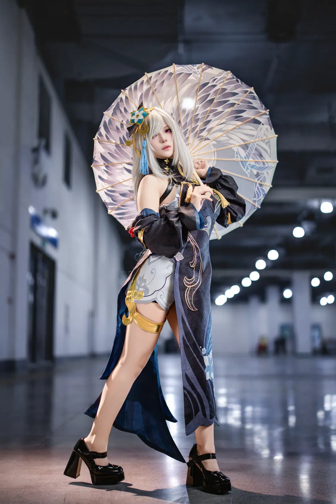 【申鶴 コスプレ】『原神』仙家の弟子が纏う黒金の装束と凛とした清冽さ - 音吾音吾音 - 3枚目