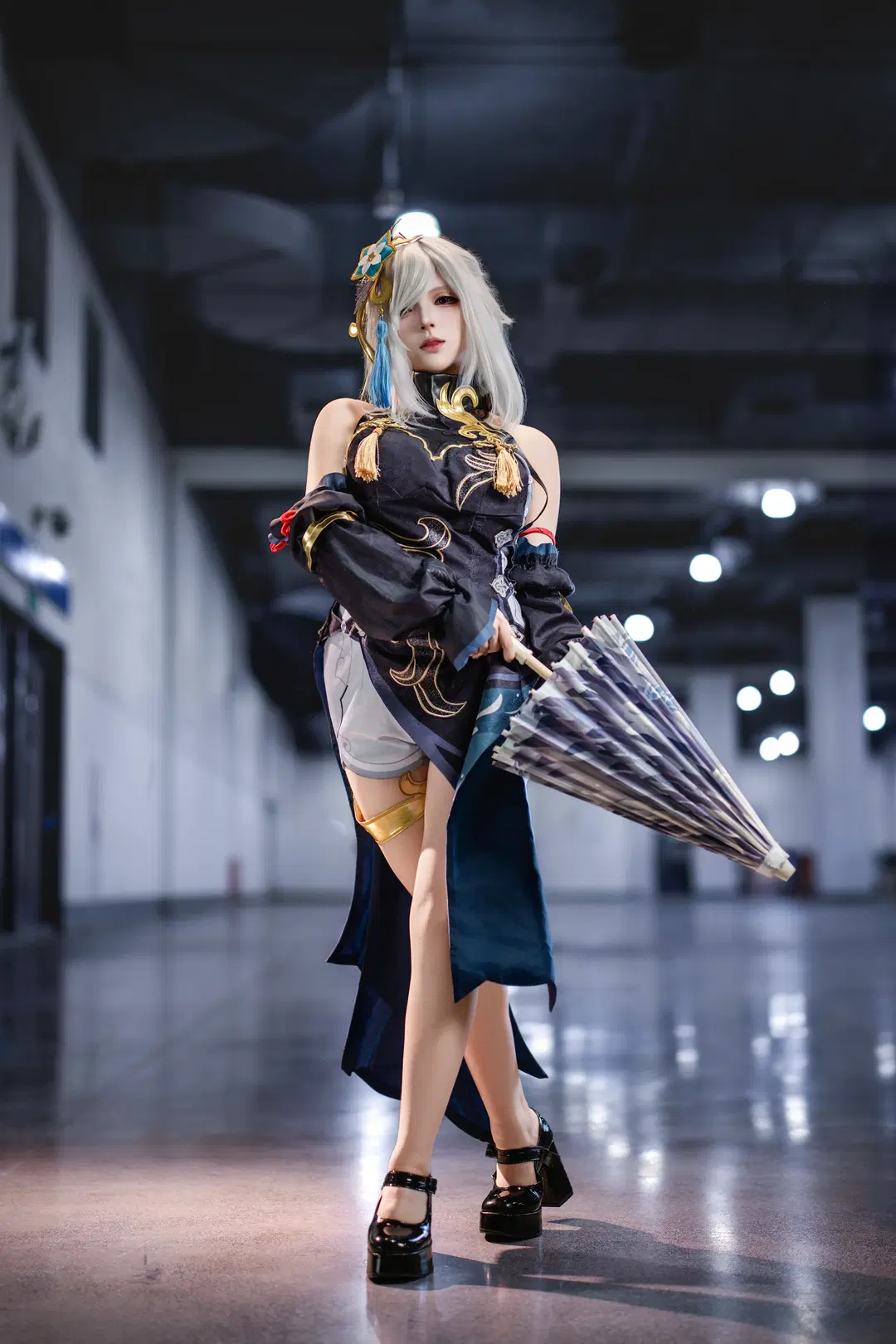 【申鶴 コスプレ】『原神』仙家の弟子が纏う黒金の装束と凛とした清冽さ - 音吾音吾音 - 4枚目