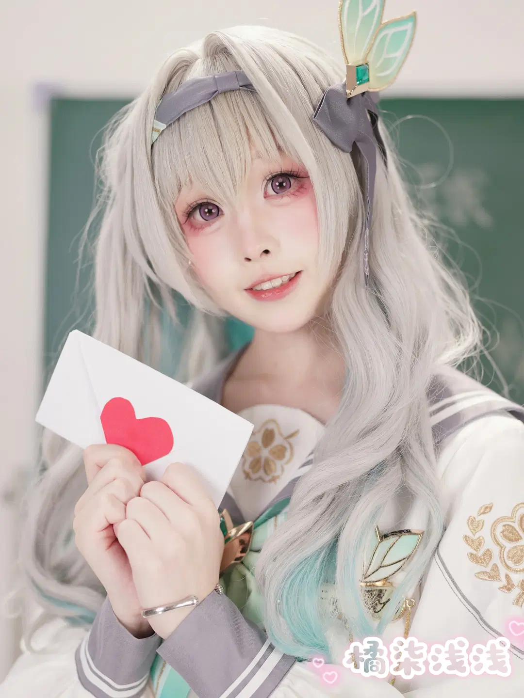 Firefly cosplay Honkai: Star Rail: Heart-Fluttering Letter in the Classroom by 橘柒浅浅 - Image 5