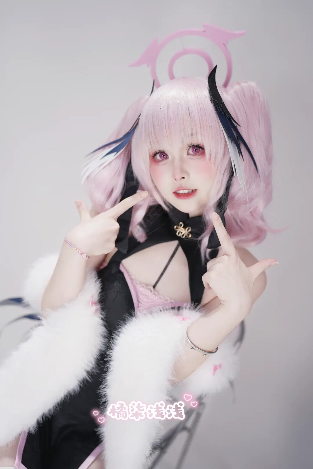 [Shimoe Koharu cosplay] Blue Archive: A new sitting posture for not having to attend remedial classes by 橘柒浅浅 - Image 4