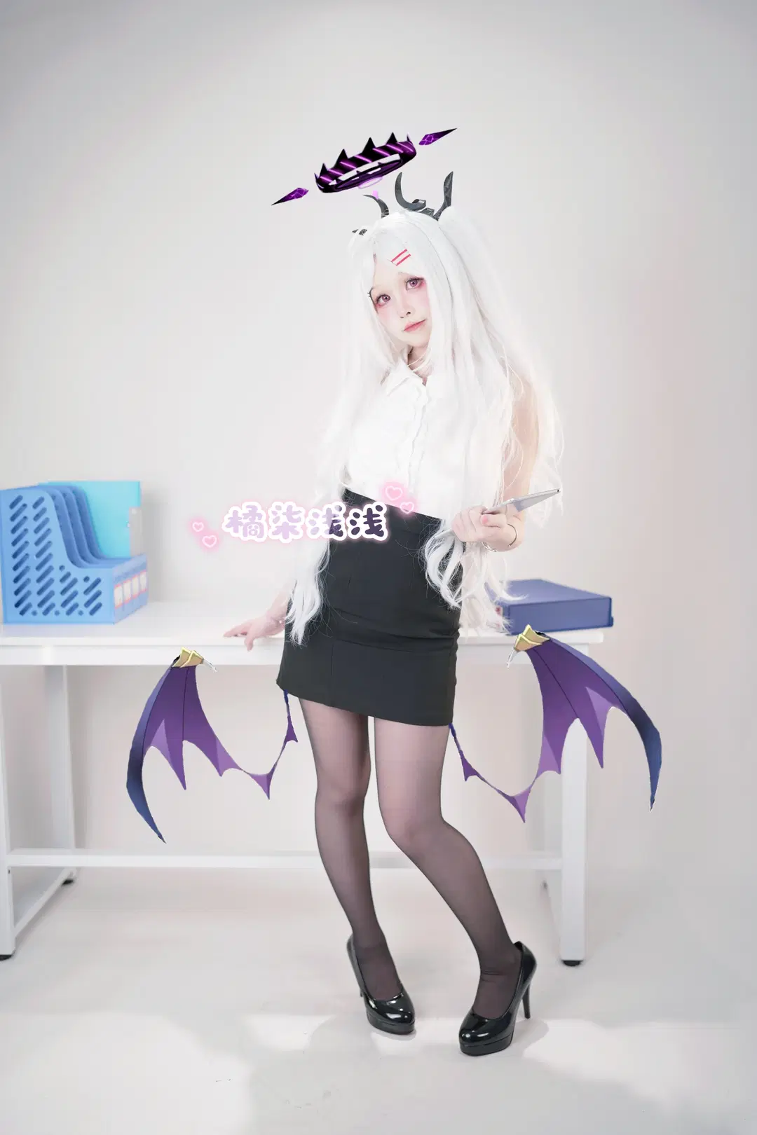 【空崎ヒナ コスプレ】ブルーアーカイブでの真面目な当直の一日 - 橘柒浅浅 - 2枚目