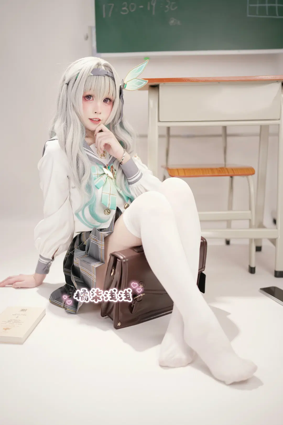 【ホタル コスプレ】崩壊：スターレイル 補習クラスの白ストッキング制服記録 - 橘柒浅浅 - 3枚目