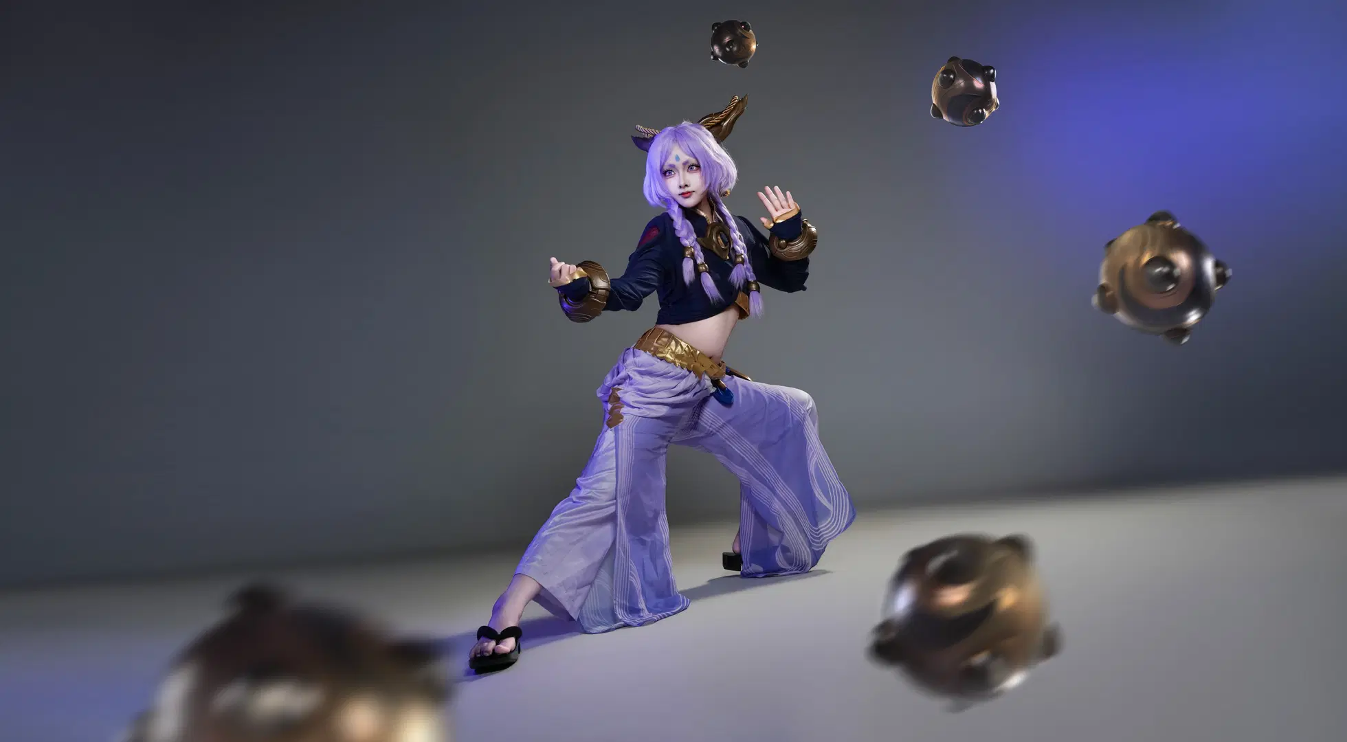 【芸阿娜cos】不会P特效，全靠肢体动作和服装细节撑起英雄联盟新英雄的排面 - 矢泽焰焰子 - 第2张
