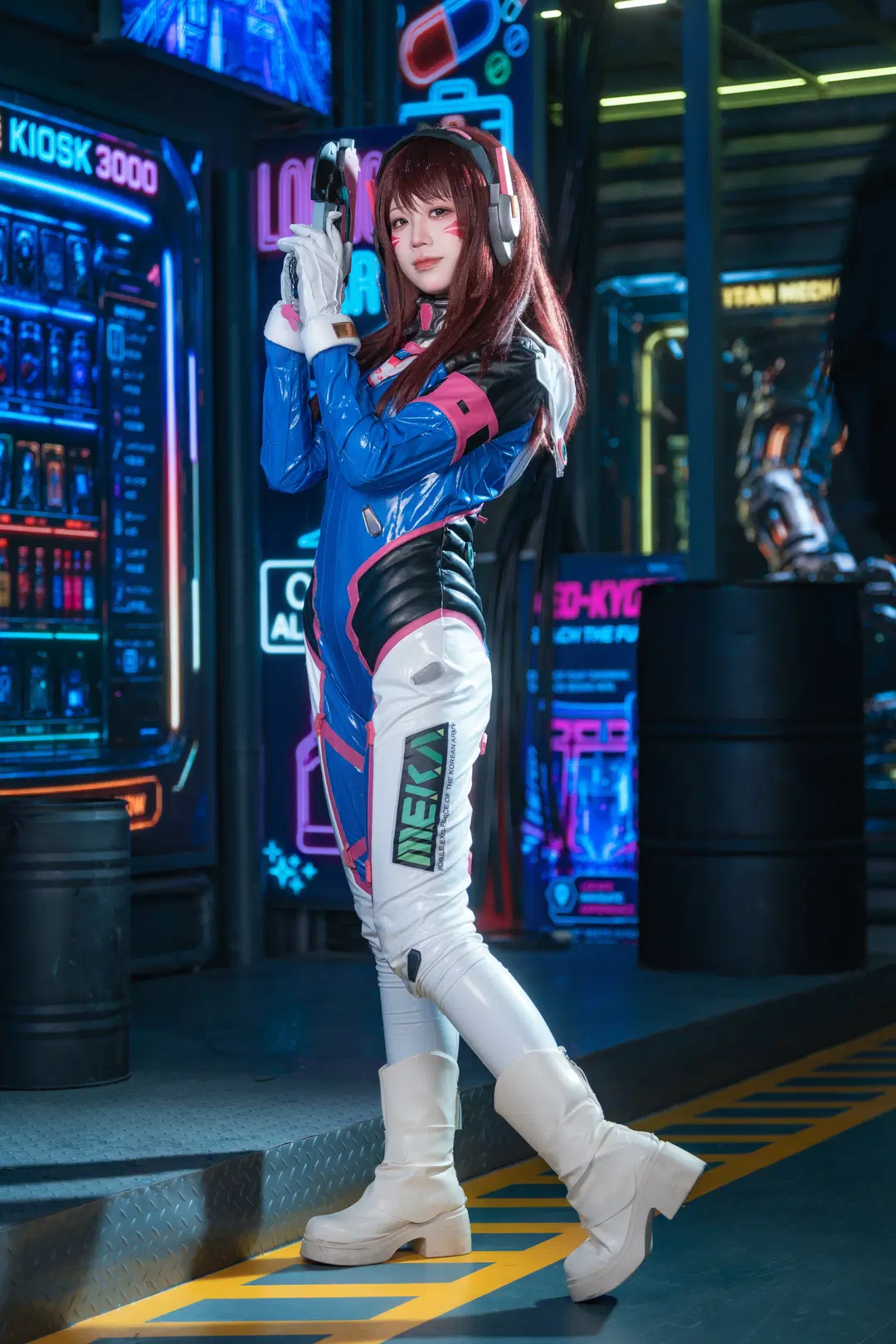 【D.Va cos】守望先锋霓虹赛博朋克，紧身战衣再现战场精灵 - 老塞Liquidboom - 第9张