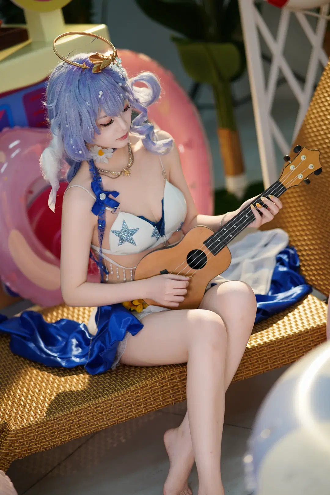【知更鸟cos】崩坏星穹铁道晴歌的夏日海滩弹奏 - 夜雨ovo - 第2张