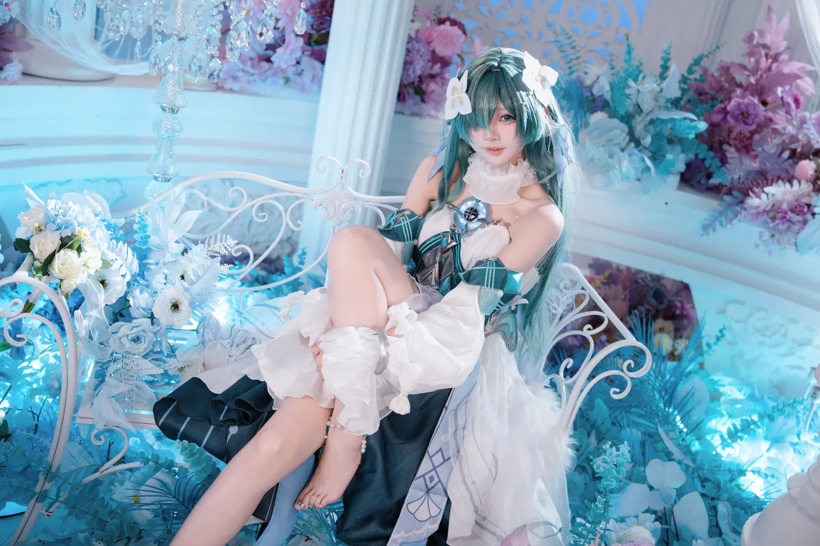 【沃雅妮莎cos】原神梦幻宫廷风，绿发白裙的灵动呈现 - 猫科狐狸米缸（痴呆版） - 第6张