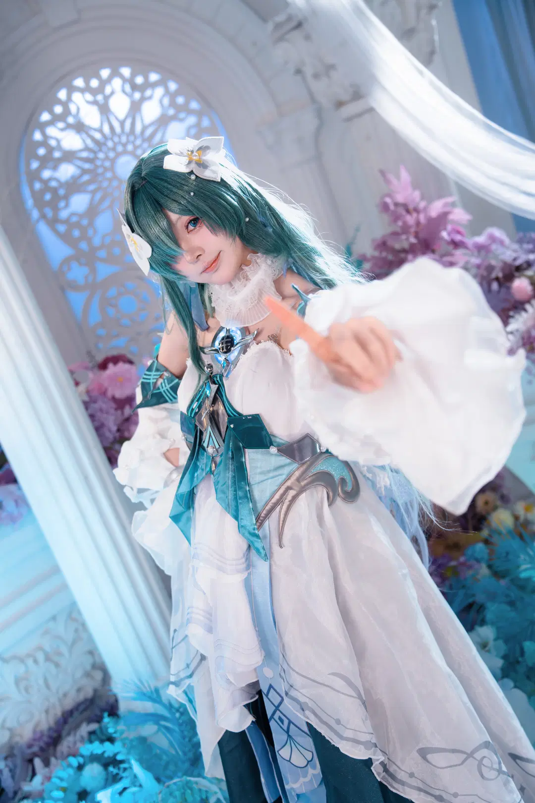 【沃雅妮莎cos】原神梦幻宫廷风，绿发白裙的灵动呈现 - 猫科狐狸米缸（痴呆版） - 第8张