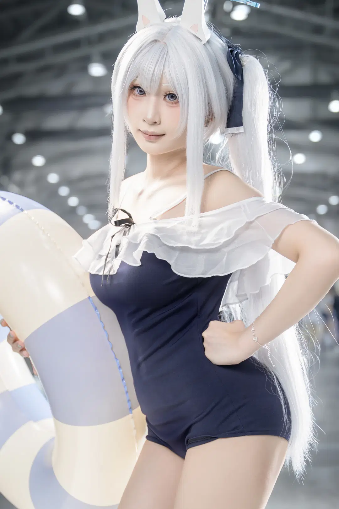 【月雪ミヤコ コスプレ】ブルーアーカイブの夏、水着のひととき - 牢底（鬼王版） - 2枚目