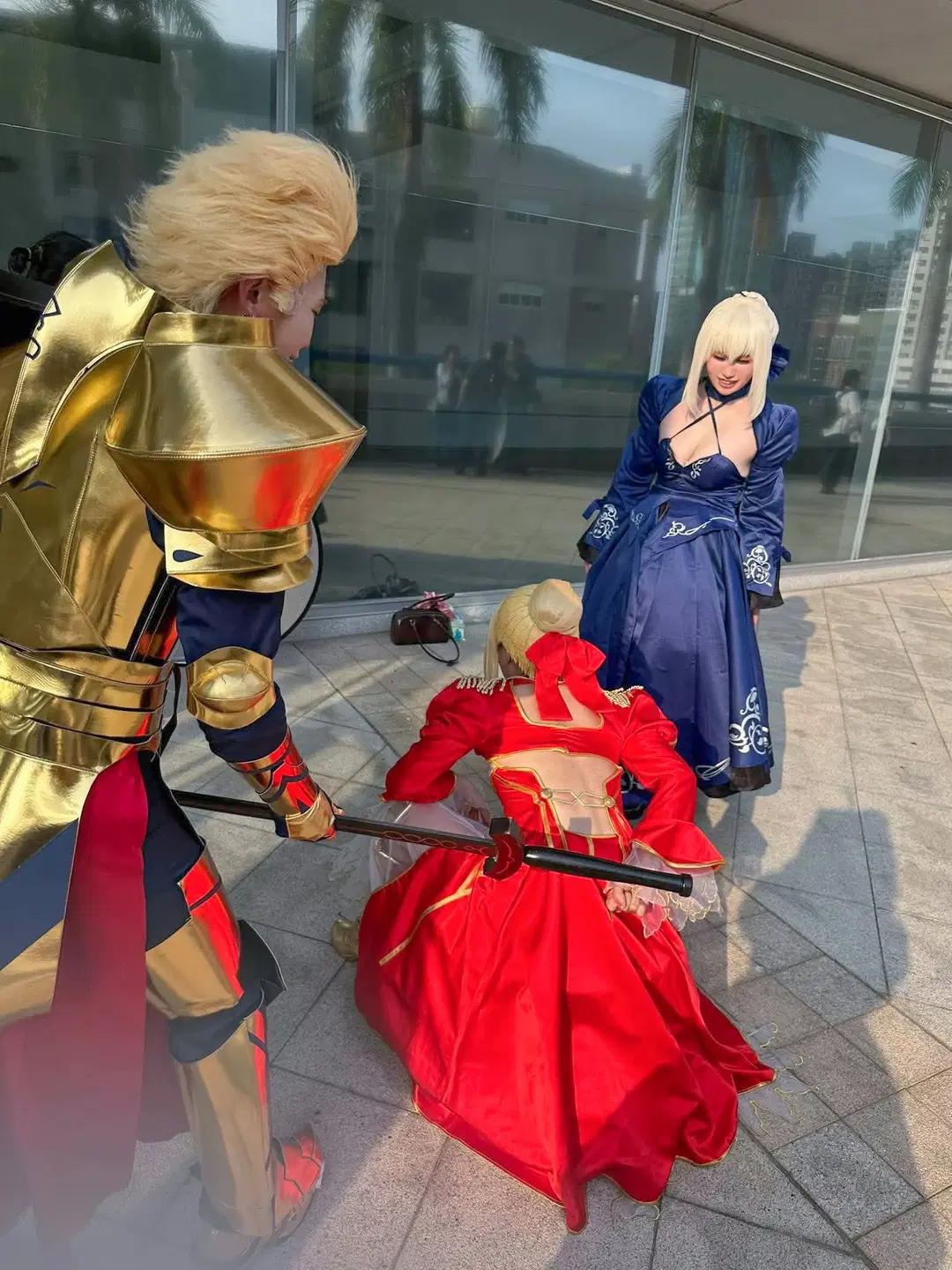 【Nero Cosplay】Fate/Grand Order Convention Sessions: Threw Out My Back Filming Flash Steps, and Gilgamesh Even Massaged It for Me by 柯栗子 - Image 3
