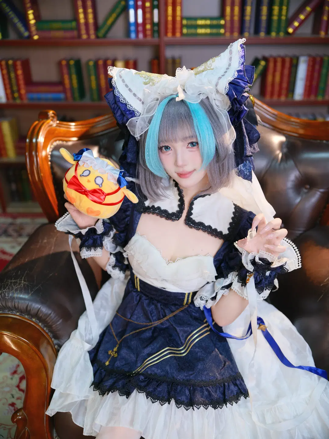 [Cheshire Cosplay] Commander, come play chess with kitty in the study by 盐粒子喵 - Image 3