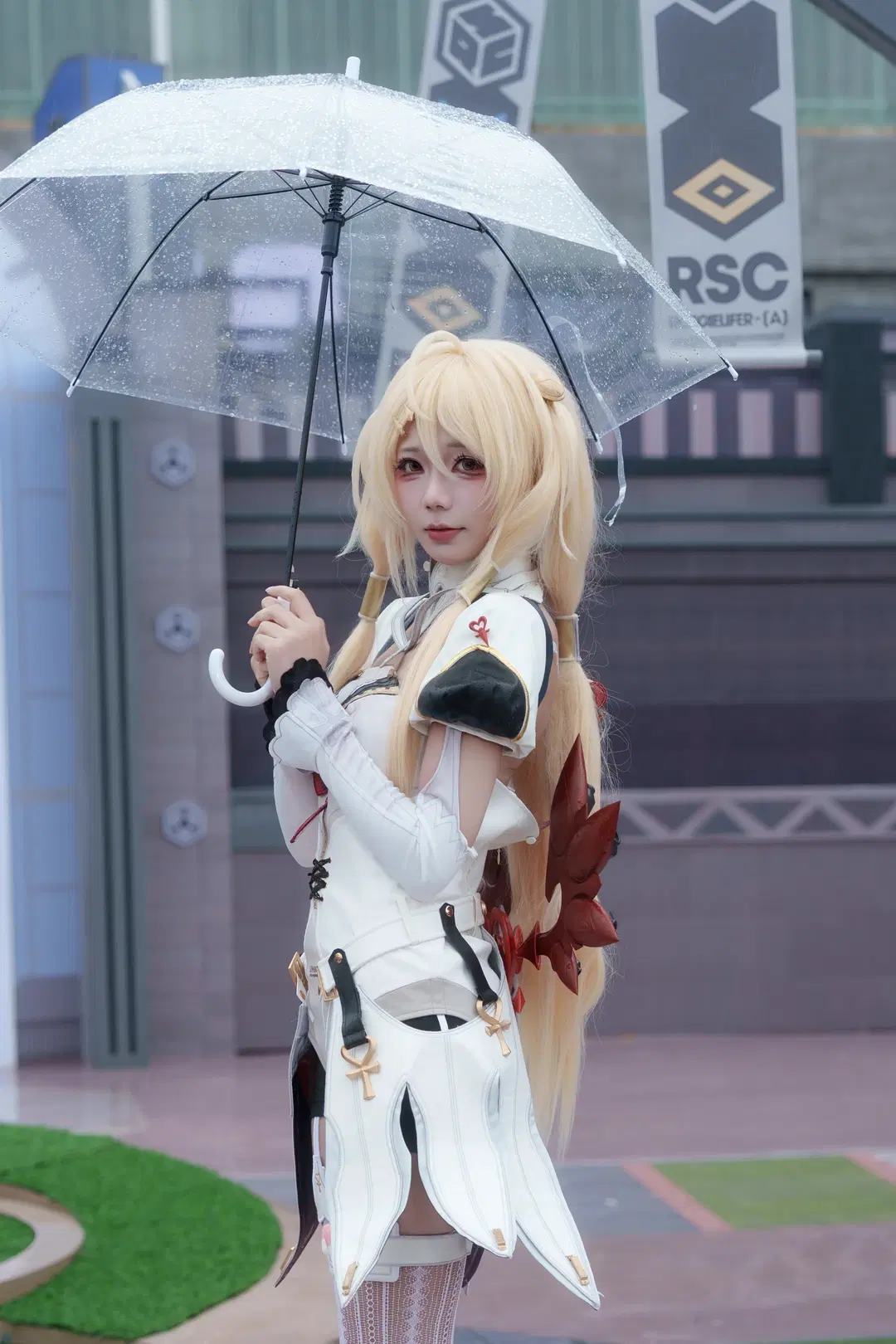 【菲欧妮cos】绝区零：马路上不让睡觉，大雨天REDLAND展台拍摄 - 瑪萨卡卡卡 - 第2张