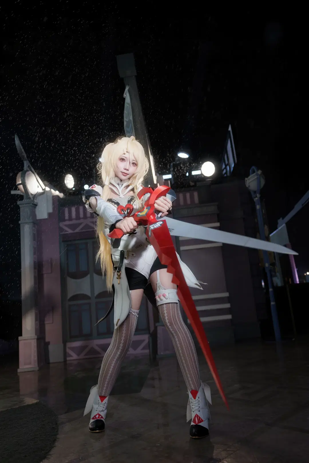 【菲欧妮cos】绝区零雨夜出片记：大剑与大雨的碰撞 - 瑪萨卡卡卡 - 第3张