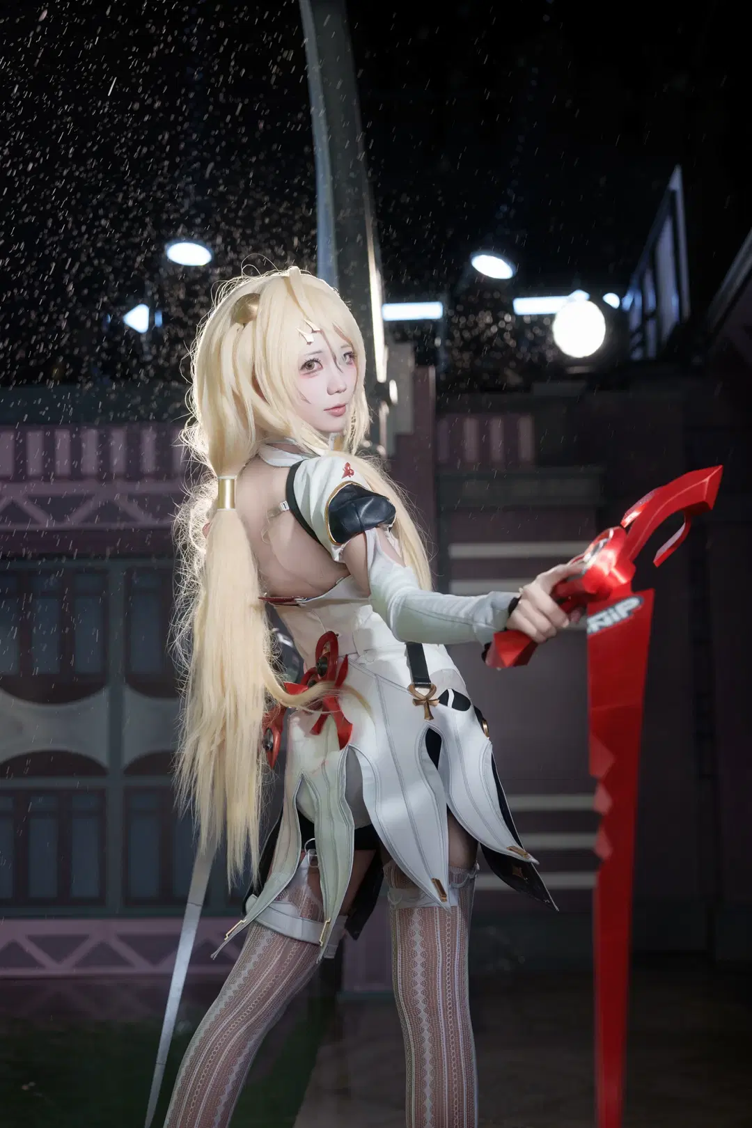 【菲欧妮cos】绝区零雨夜出片记：大剑与大雨的碰撞 - 瑪萨卡卡卡 - 第4张