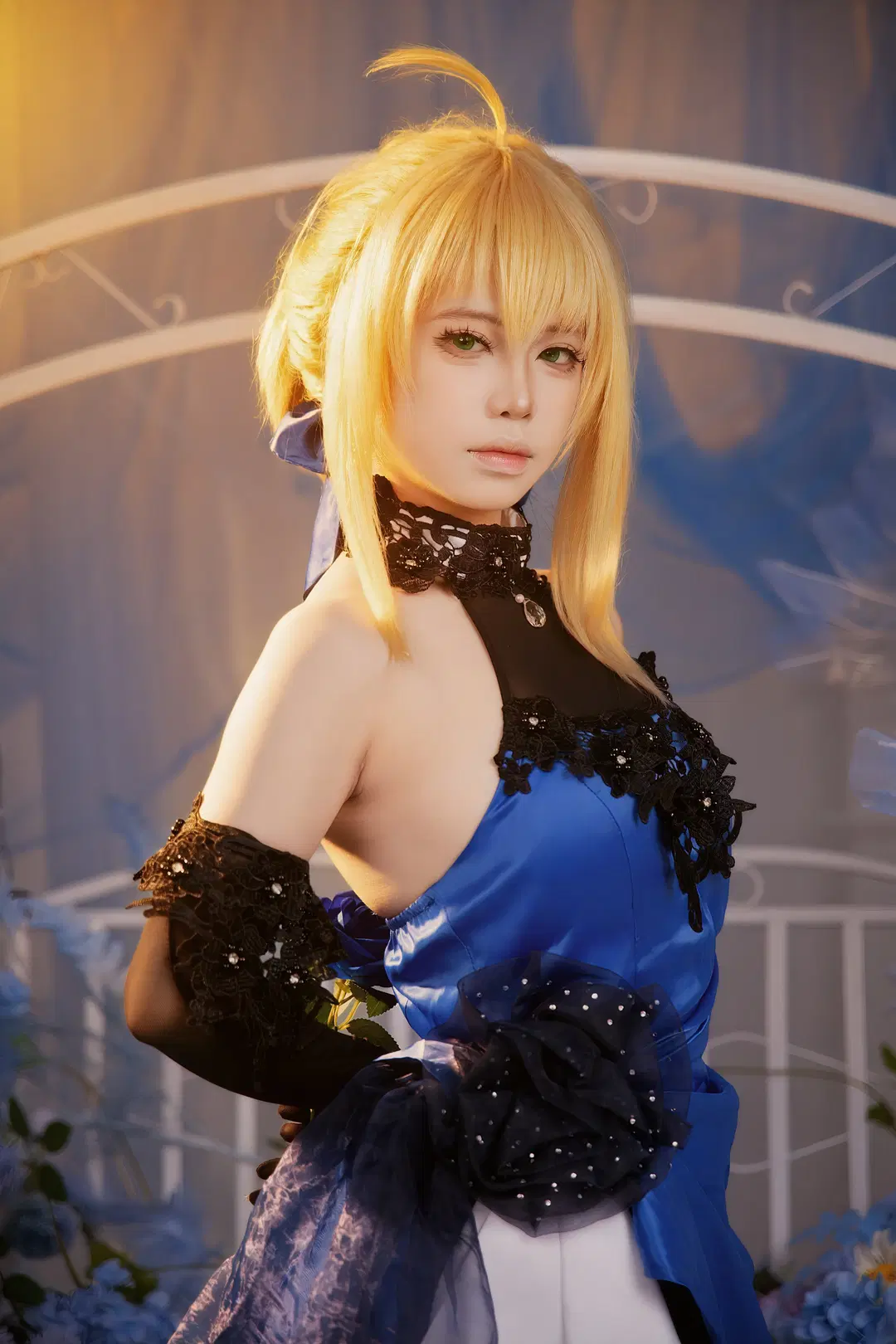 【アルトリア コスプレ】南寧スタジオ撮影、青い花畑に佇む静謐なひととき - 南宁星漫映画摄影棚 - 2枚目